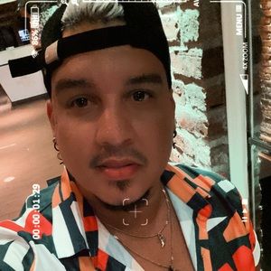 Meet your Posher, Jose